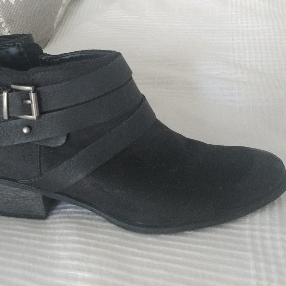 Just can black booties